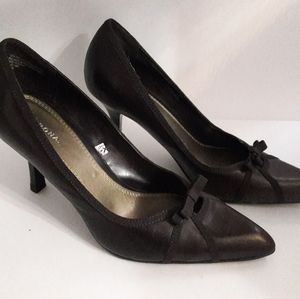 Brown Leather Heels W/ Pointed Toe